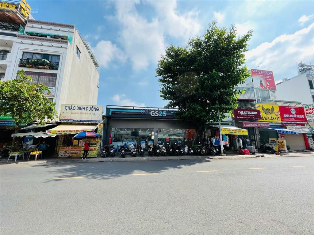 Giá hời cung đường  bán mặt tiền đường tân hương (dt 12x20m) hđt 75 triệu. giá chỉ 43 tỷ