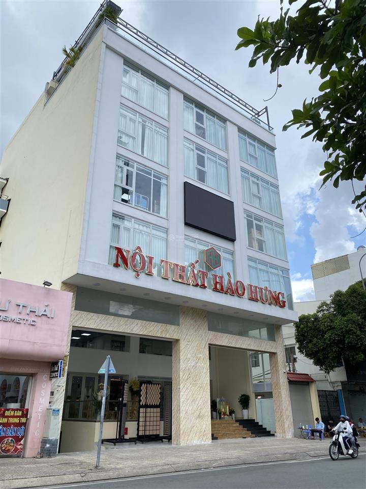 Building hầm 7 tầng mặt tiền tân sơn nhì (dt 18x32m) 2.000m2 sàn. giá bán 155 tỷ tl