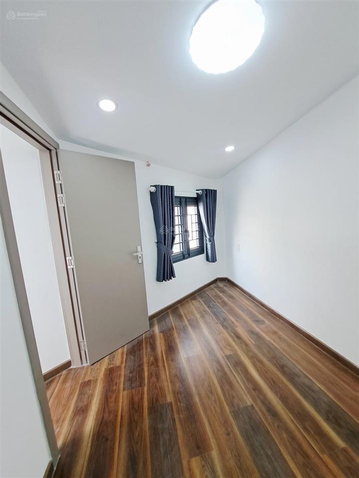 Bán nhà tân bình, âu cơ hẻm xe hơi, nhà 3 tầng chỉ 2,15 tỷ
