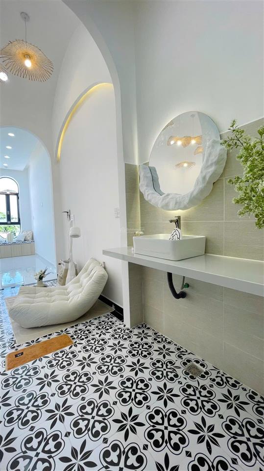 Đi định cư bán nhà quận bình tân, đường hồ học lãm, nhà 2 tầng 66m hẻm xe hơi