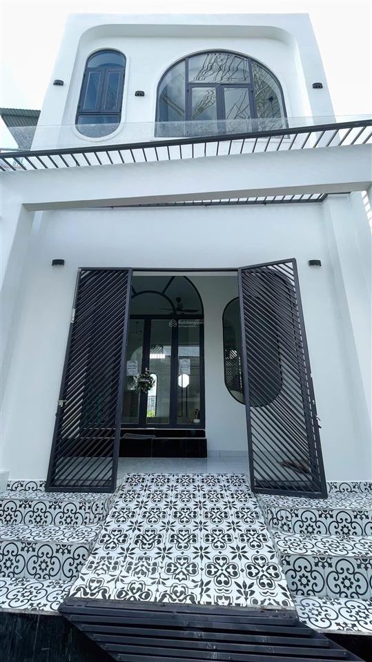 Đi định cư bán nhà quận bình tân, đường hồ học lãm, nhà 2 tầng 66m hẻm xe hơi