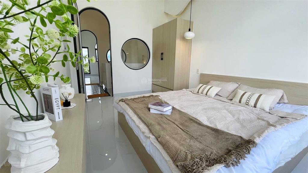 Đi định cư bán nhà quận bình tân, đường hồ học lãm, nhà 2 tầng 66m hẻm xe hơi