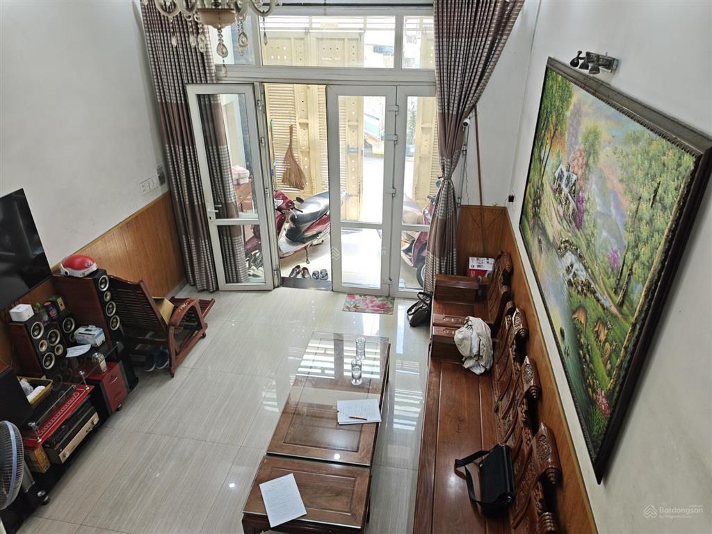 Định cư cần bán gấp nhà quận bình tân, hương lộ 2, nhà 3 tầng 52m² dọn vô ở ngay