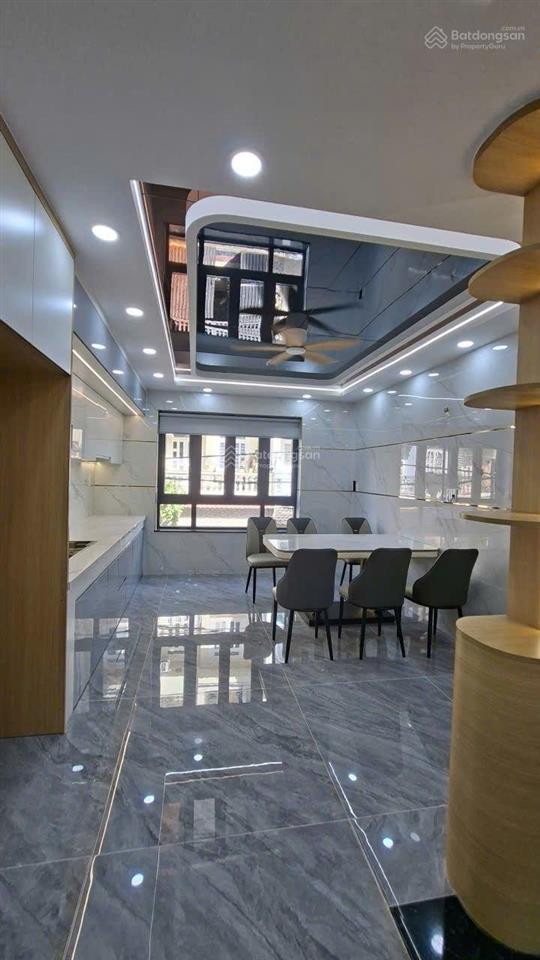 Siêu phẩm 5 tầng full nội thất cao cấp ngay hương lộ 2 thông 413 lê văn quới