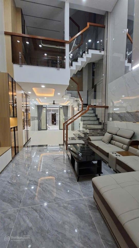 Siêu phẩm 5 tầng full nội thất cao cấp ngay hương lộ 2 thông 413 lê văn quới