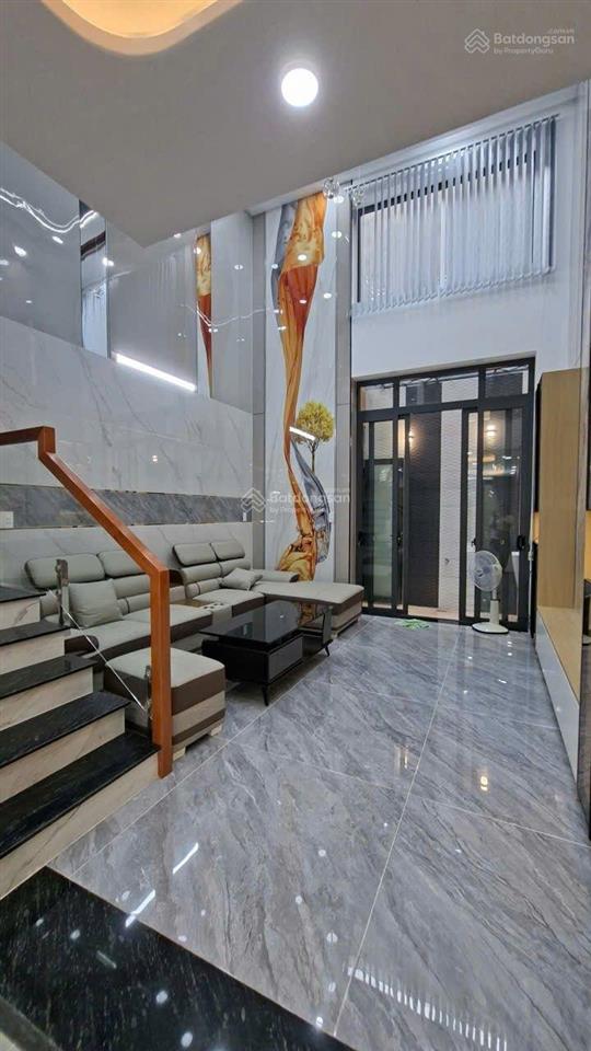 Siêu phẩm 5 tầng full nội thất cao cấp ngay hương lộ 2 thông 413 lê văn quới