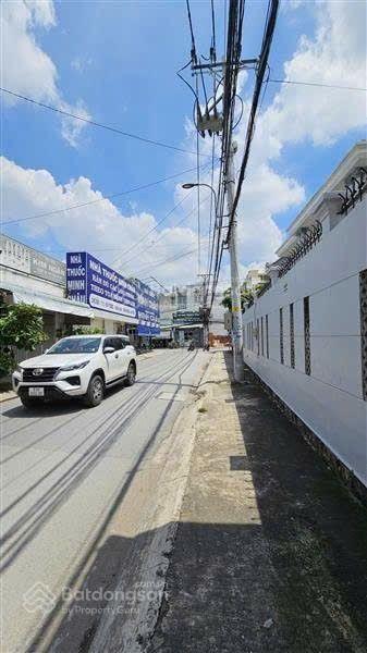 Chủ cần bán gấp lô đất 161.5m2, đường nhựa 10m thông thoáng