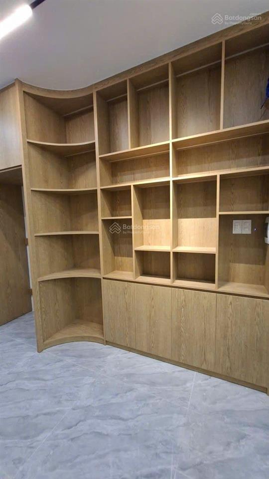 Nhà 5 tầng full nội thất, kế bên tên lửa, hẻm ô tô vào nhà, chỉ 7.1 tỷ