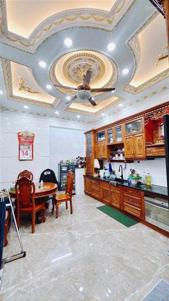 Mặt tiền vừa ở vừa kinh doanh 4 tầng nội thất cao cấp thang máy xịn 96 mét vuông