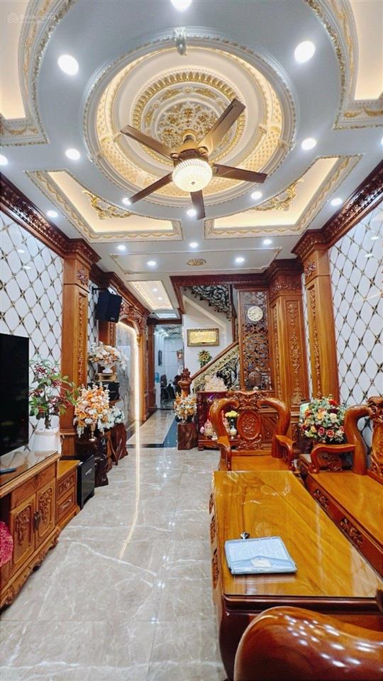 Mặt tiền vừa ở vừa kinh doanh 4 tầng nội thất cao cấp thang máy xịn 96 mét vuông