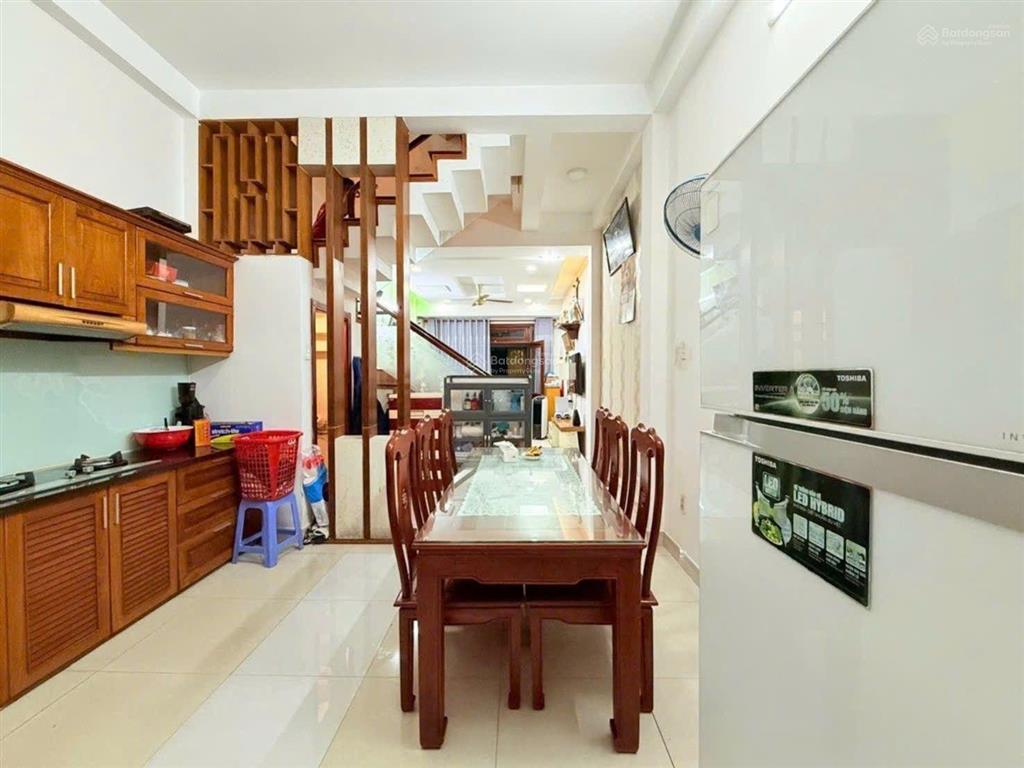 Cần bán gấp nhà chính chủ 3 tầng 60m2 gần chợ gò xoài giáp tân phú