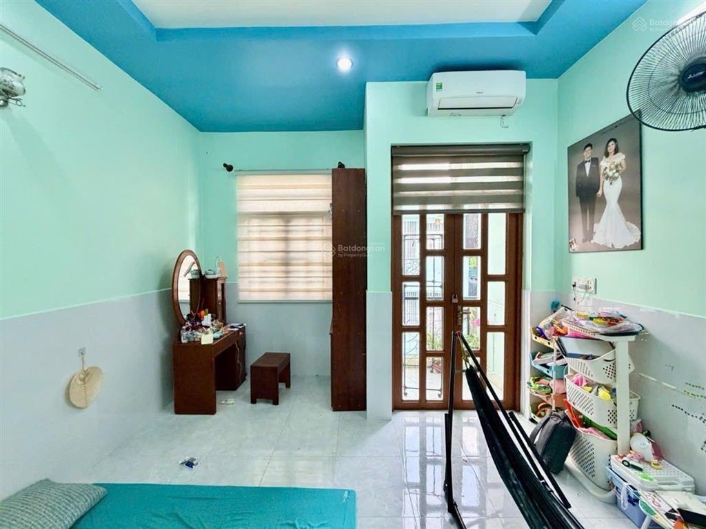 Nhà 3 tầng hẻm xe hơi 64m2 hương lộ 2 gần bệnh viện bình tân