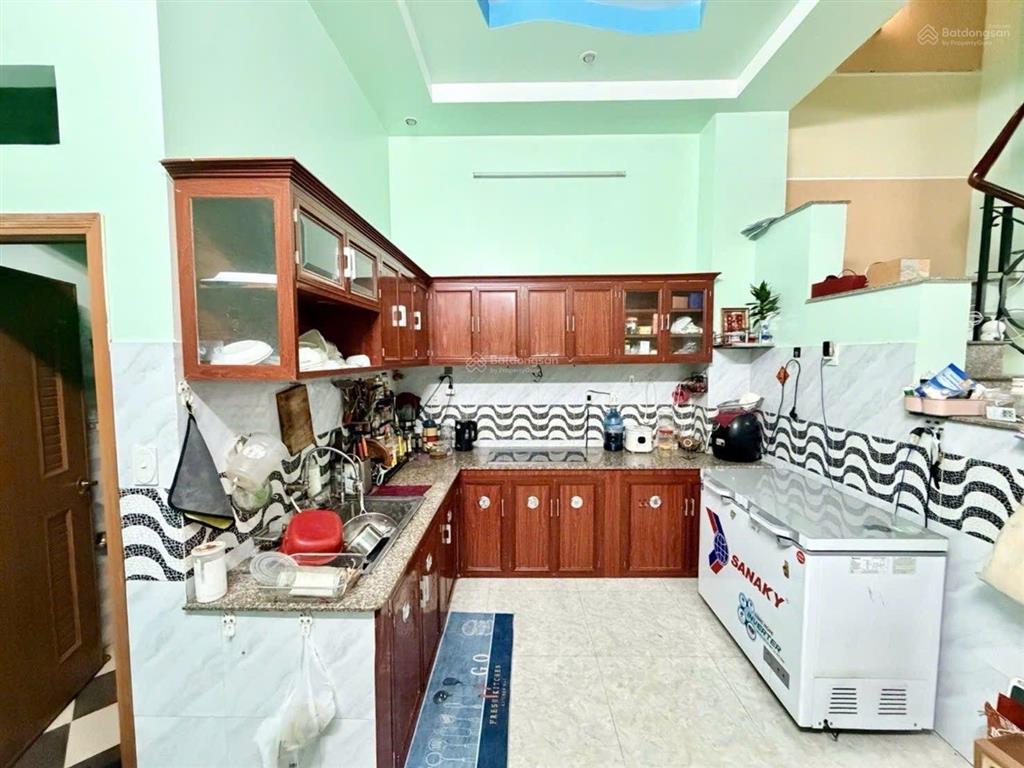 Nhà 3 tầng hẻm xe hơi 64m2 hương lộ 2 gần bệnh viện bình tân