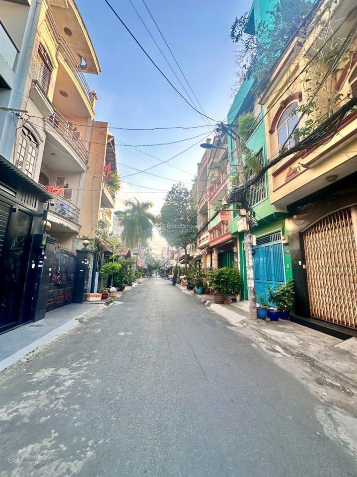 Vị trí vàng đối diện công viên  hẻm 8m thông tân sơn nhì 4x16m lầu st, chỉ 8.4 tỷ