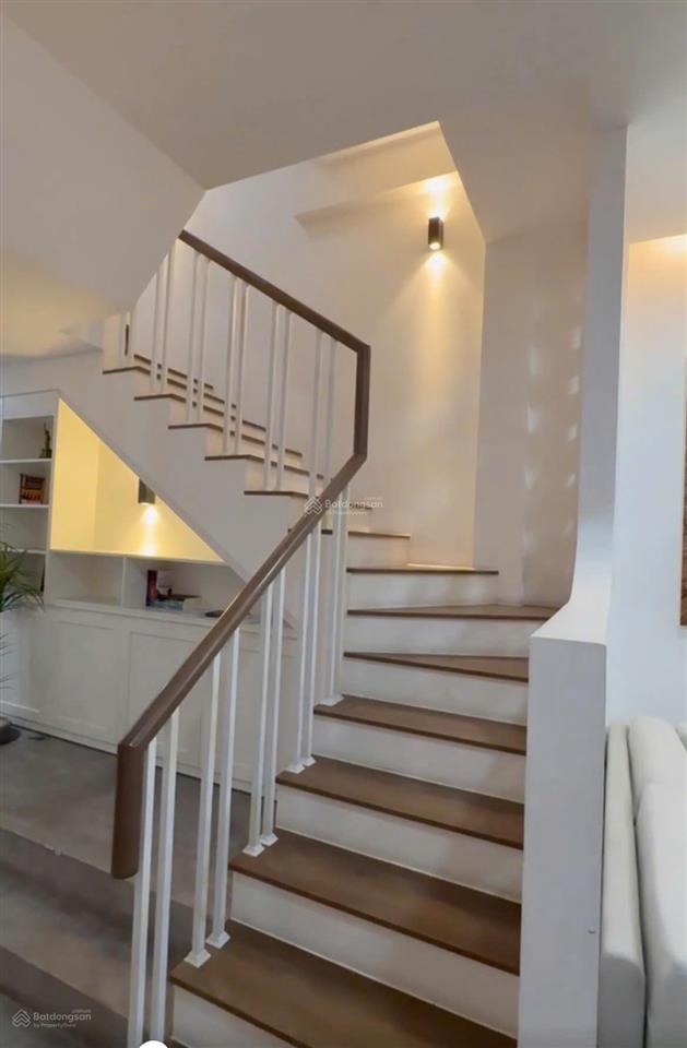 Tân sơn nhì nhà đẹp sát mặt tiền 4x17m 2 lầu chỉ 9,3 tỷ