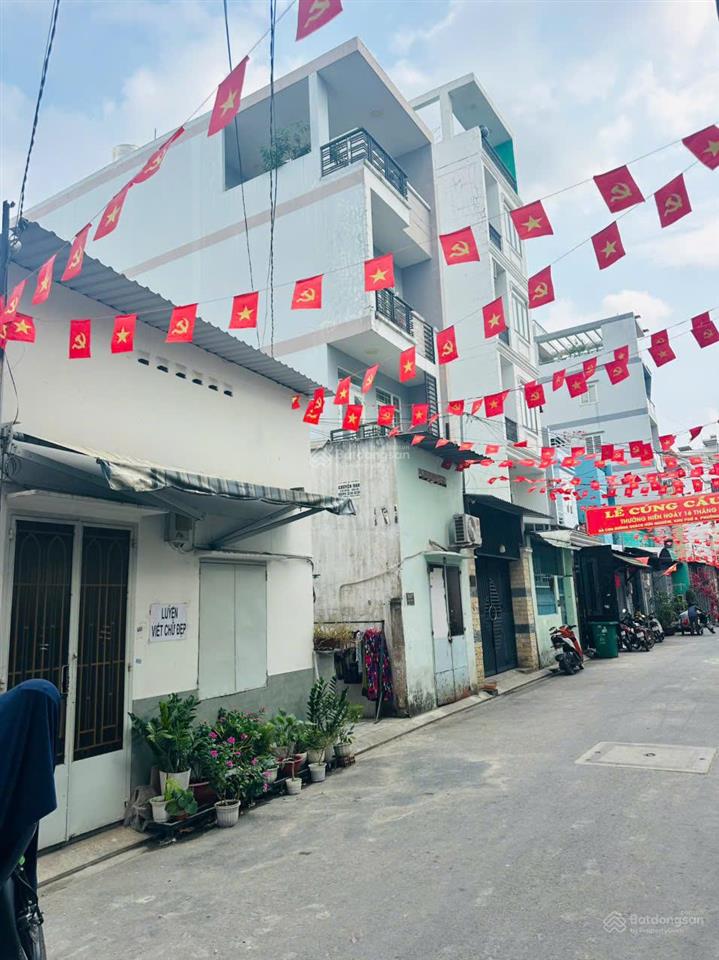 Bán gấp mặt tiền khu phú thạnh gần lũy bán bích  4.1x20m  dt 82m²  chỉ 7.2 tỷ  0936 014 ***