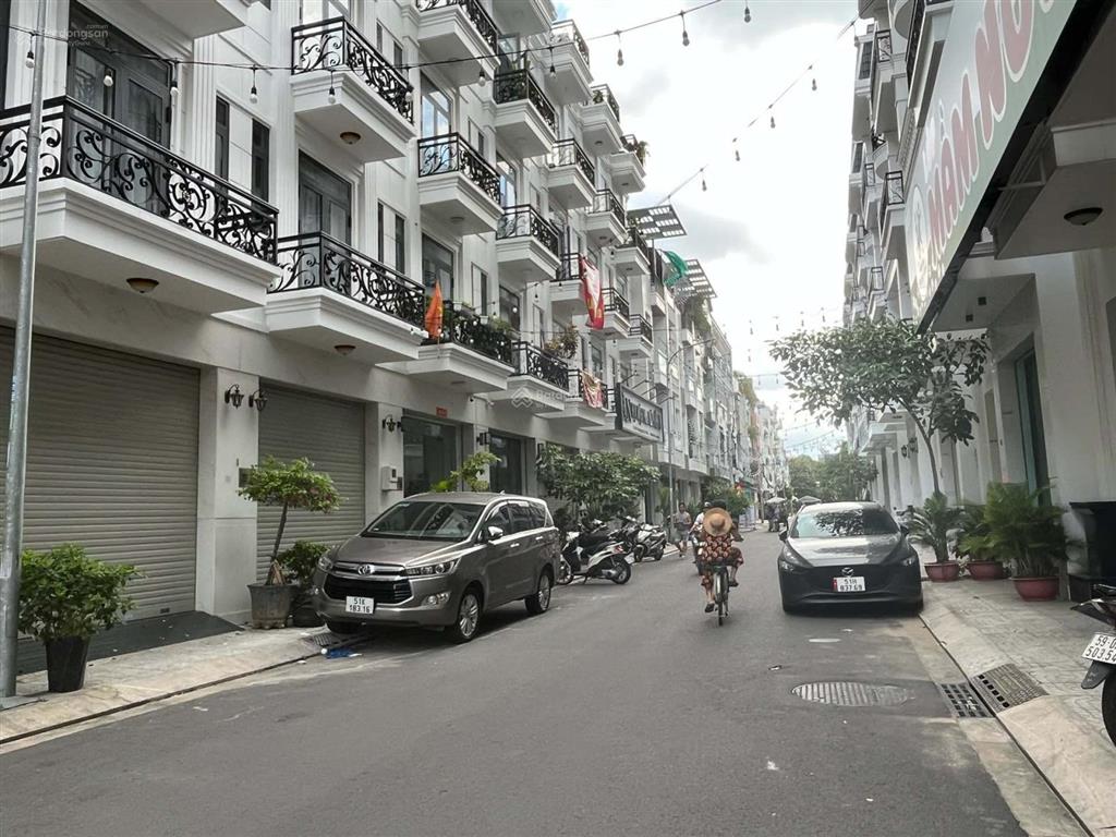 Hẻm vip 55 nguyễn sơn nối hẻm 212 thoại ngọc hầu 4x18.2m 1 trệt 3 lầu sân thượng chỉ 11.6 tỷ
