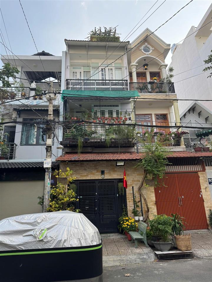 Nhà đẹp ở liền mt khu họ lê đường đỗ bí 4.2x18.5m lửng 2 lầu st chỉ 10.9 tỷ