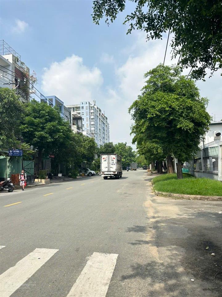 Hàng hiếm mặt tiền đường dc13  đối diện aeon mall tân phú  4x15m  chỉ 7.5 tỷ tl  0936 014 ***