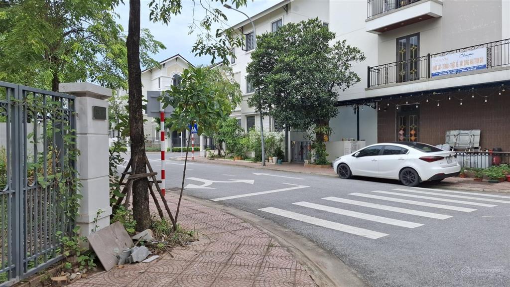 Bán bt tại centa riverside, 22,9 tỷ, 225m2, nhà đẹp, tiện nghi đầy đủ