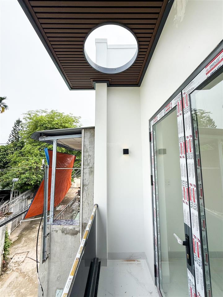 Hàng hiếm  bán nhà mới 1t1l (dt 38m2, sàn 76m2) ngay đường bờ kè bửu long 70m. giá chỉ 2,5 tỷ