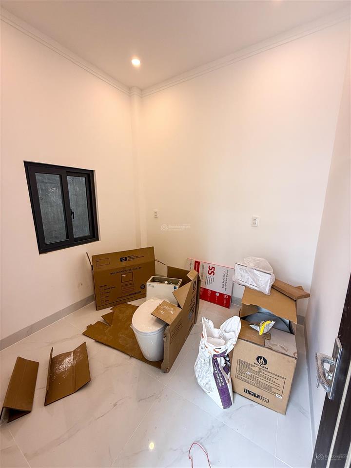 Hàng hiếm  bán nhà mới 1t1l (dt 38m2, sàn 76m2) ngay đường bờ kè bửu long 70m. giá chỉ 2,5 tỷ