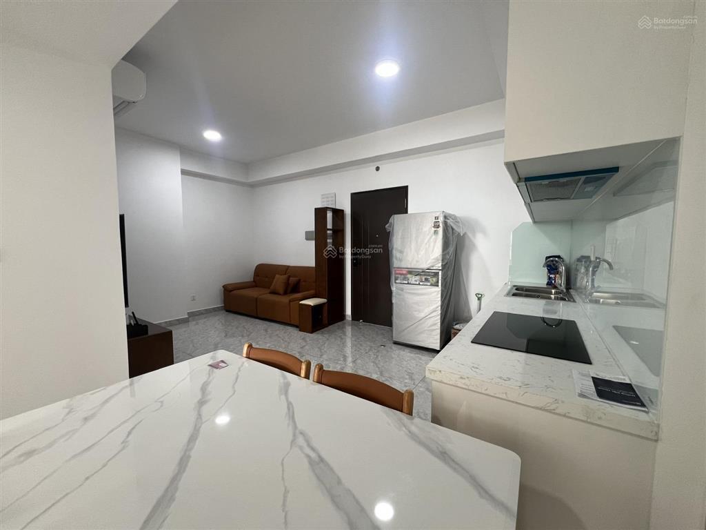 Cho thuê căn 2pn 2wc ngay thủ thiêm, full nội thất nhà mới 100%, view landmark 81