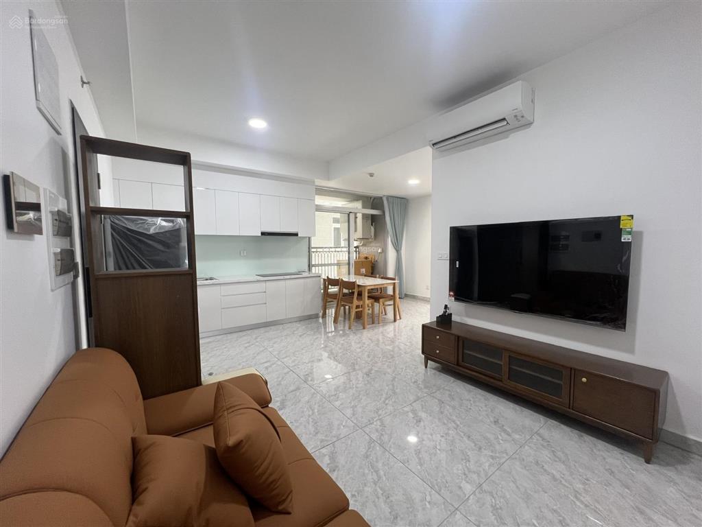 Cho thuê căn 2pn 2wc ngay thủ thiêm, full nội thất nhà mới 100%, view landmark 81