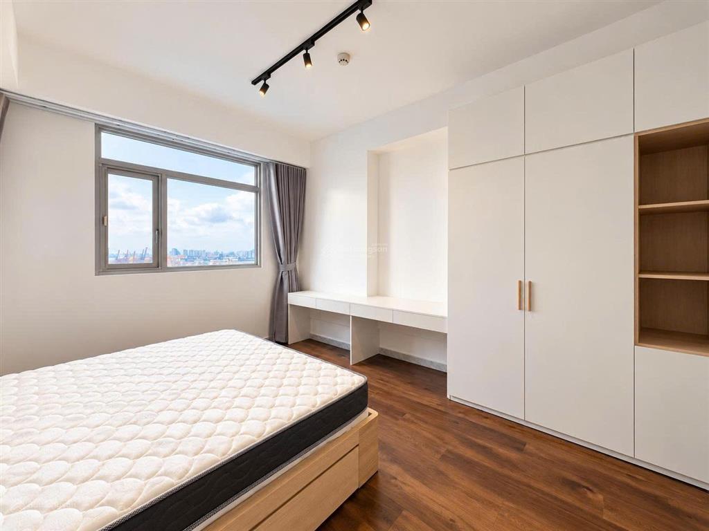 Cho thuê căn hộ 2pn2wc full nội thất, nhà mới 100% vào ở ngay, tầng cao, view sông ngay thủ thiêm
