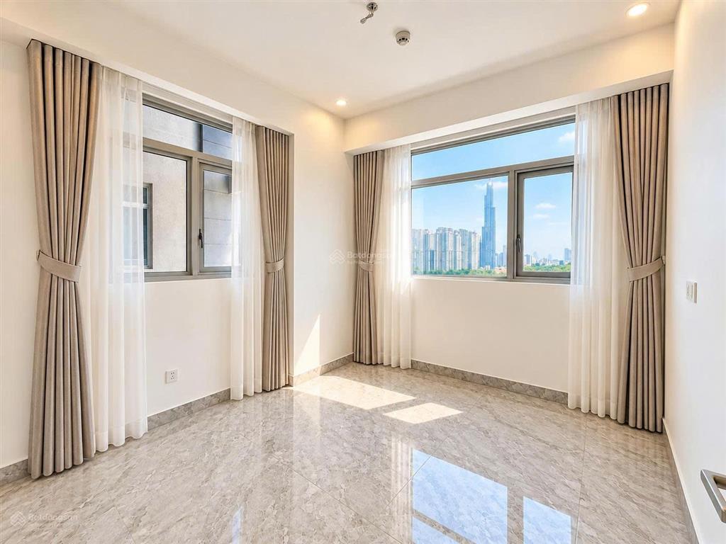 Cho thuê căn hộ 2pn2wc ngay thủ thiêm, bếp thoáng, giá chỉ 14 triệu vào ở ngay tại paris hoàng kim