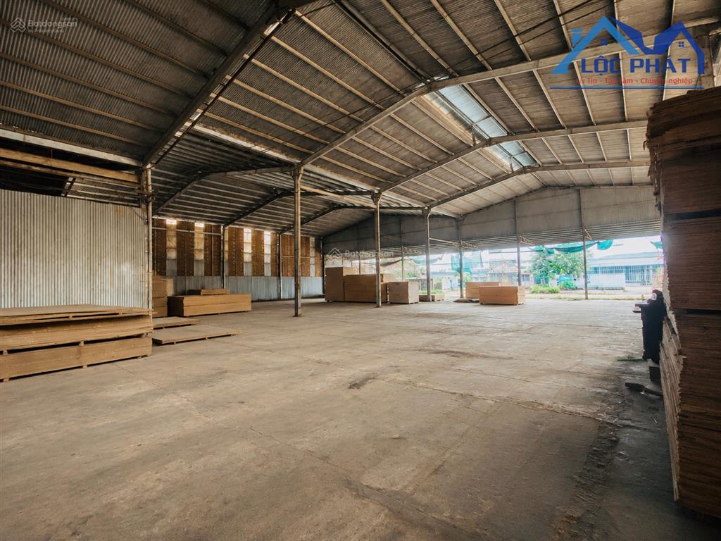 Cho thuê nhà xưởng 4000m2 giá 50.000đ/m2 (~155 triệu/tháng) p. hố nai, tp đồng nai, 0931 760 ***