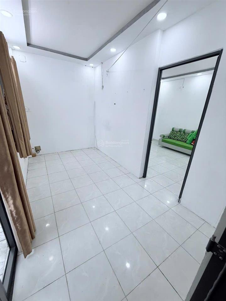 Nhà bình tân 4 tỉ 5x23m, 1 trệt 4 lầu shr  hxt  8pn  8wc