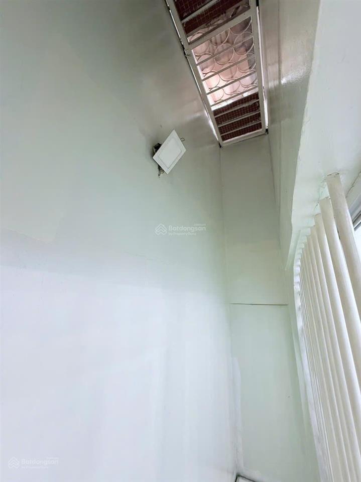 Nhà bình tân 4 tỉ 5x23m, 1 trệt 4 lầu shr  hxt  8pn  8wc