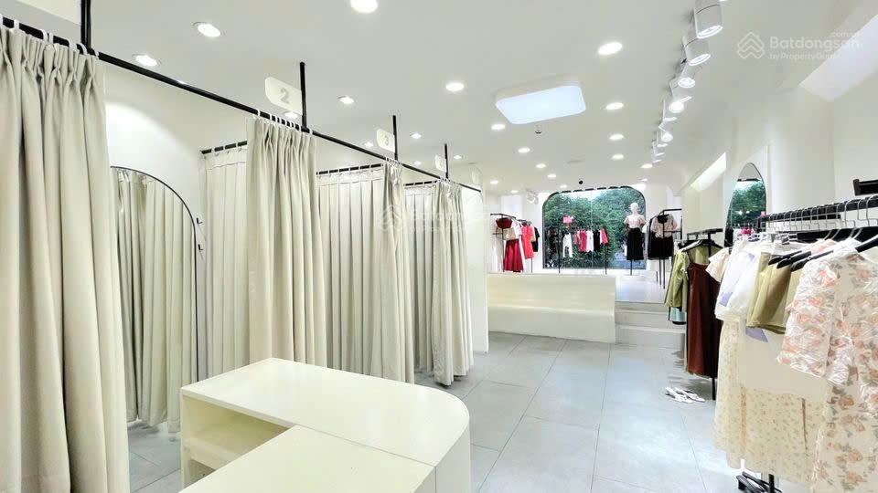 Chủ ngộp giảm sâu bán gấp nhà thống nhất  gò vấp  hxh, 1.35 tỉ, 110m2 siêu hot  shr