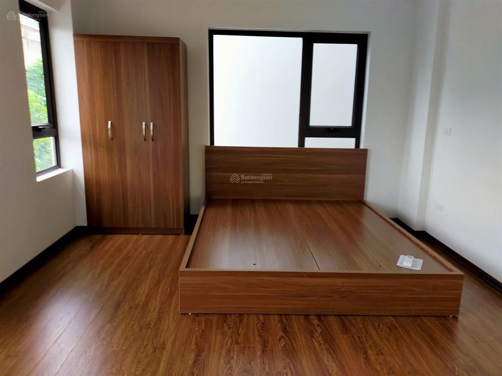 Bán nhà ngô gia tự  phân lô  oto đỗ cổng full nt  30m 5 tầng chỉ 6 tỷ