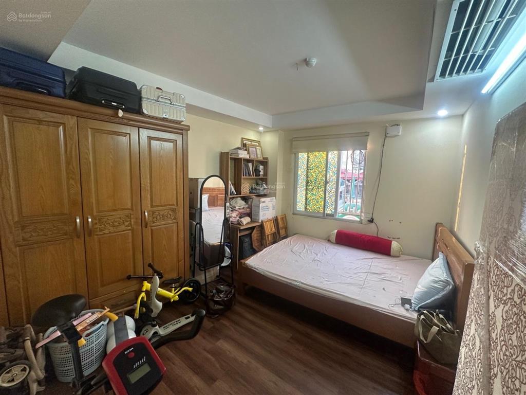 Bán chung cư bồ đề lô góc 60m2 2 ngủ đầy đủ nội thất hơn 3 tỷ