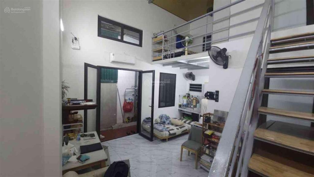 Bán nhà ô cách sát phố 30,5 m 2 tầng hơn 3 tỷ (tl)