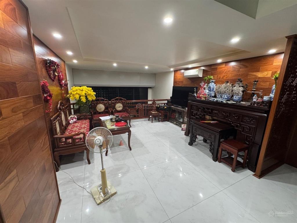 Bán biệt thự liền kề vip đất vàng ninh hiệp  ô tô tránh vỉa hè 100m2 6 tầng 2 thoáng hơn 44 tỷ
