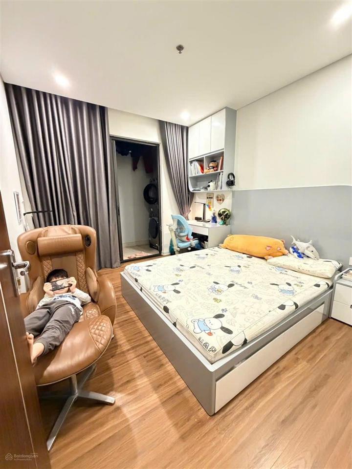 Bán chung cư bình minh garden đức giang 96m 4 ngủ full nt 6,45 tỷ