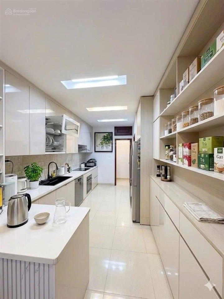 Cho thuê chcc tại trần quý kiên, dịch vọng, cầu giấy 62m2, 2n 1vs 1k