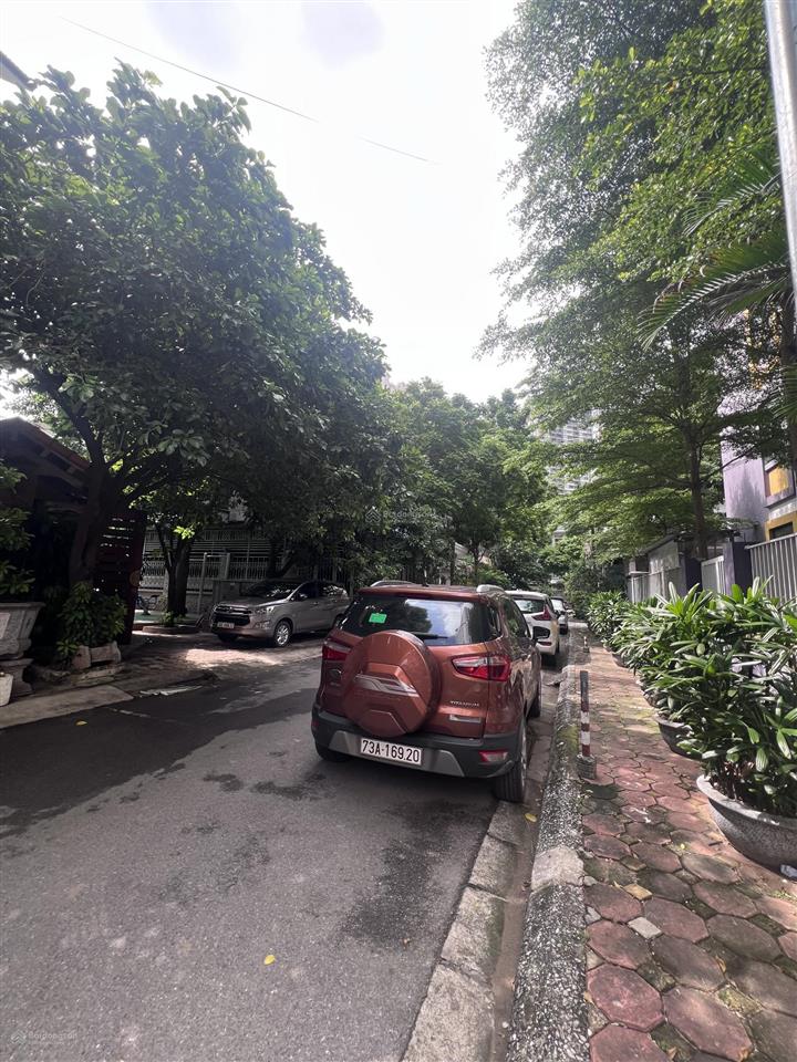 Nhà vườn đẹp, giá tốt, bộ tư lệnh biên phòng  d22 trần bình, mai dịch, cầu giấy