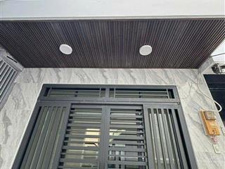 Nhà mới tinh lung linh phạm văn đồng  ô tô đỗ cửa 96m²  8.9 tỷ