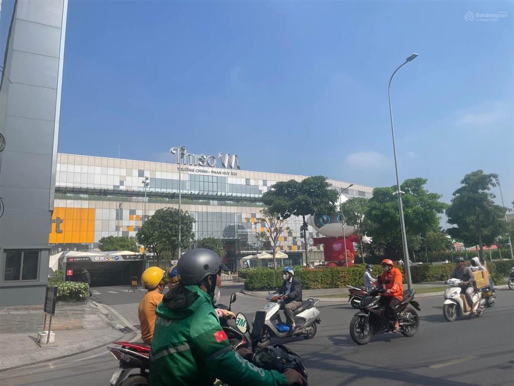 Chủ bán nhanh trong tháng dt khủng 71m2 cn đủ đối diện emart phan huy ích