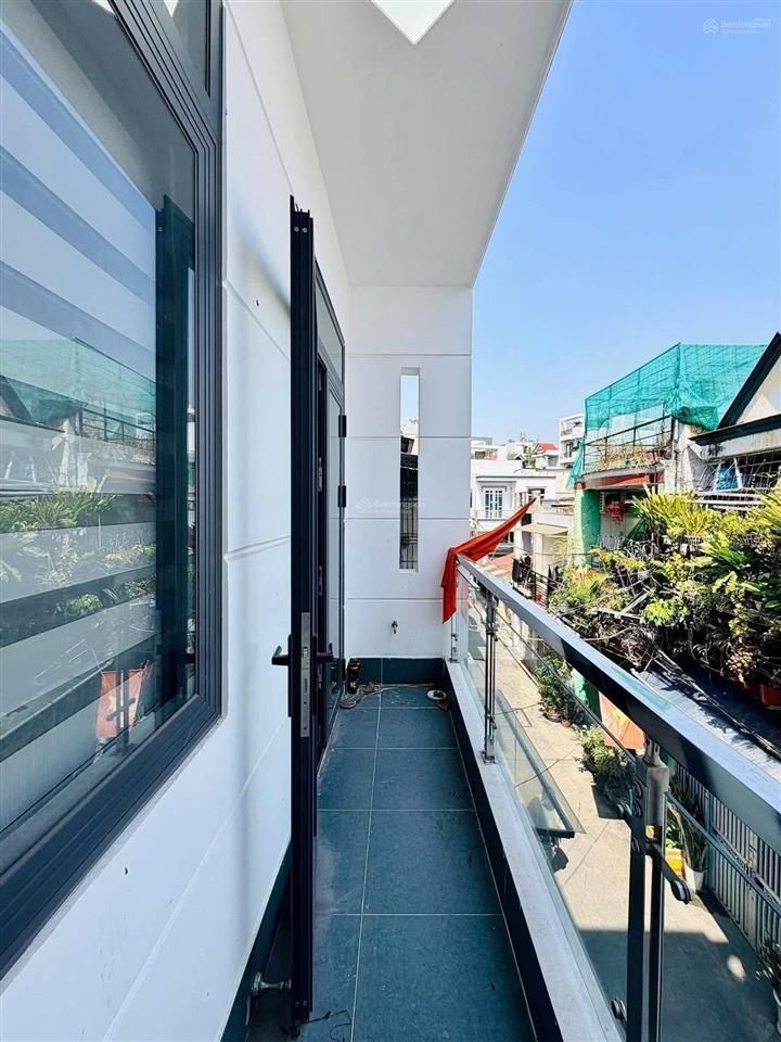 Nhà đẹp vào ở ngay phạm văn chiêu dt lớn hẻm thông tứ tung nhỉnh 5t