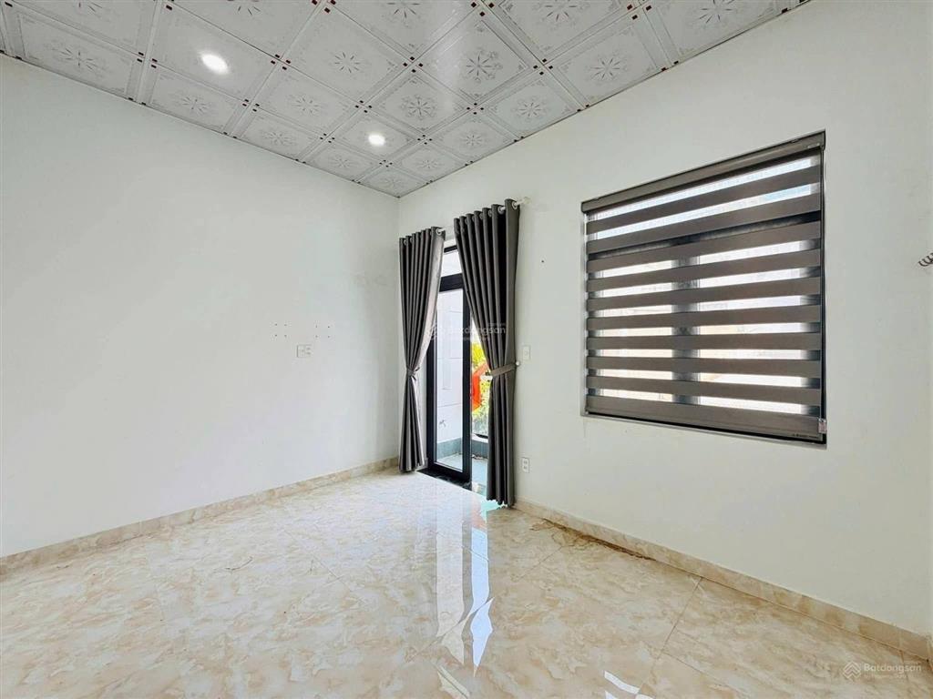 Nhà đẹp vào ở ngay phạm văn chiêu dt lớn hẻm thông tứ tung nhỉnh 5t