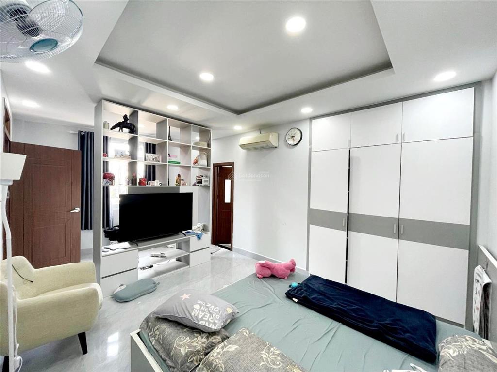Chủ cực gấp bán trả nợ giảm liền 1,3 tỷ phan huy ích nhà mới btct ở ngay  xe tải vi vu  sân rộng