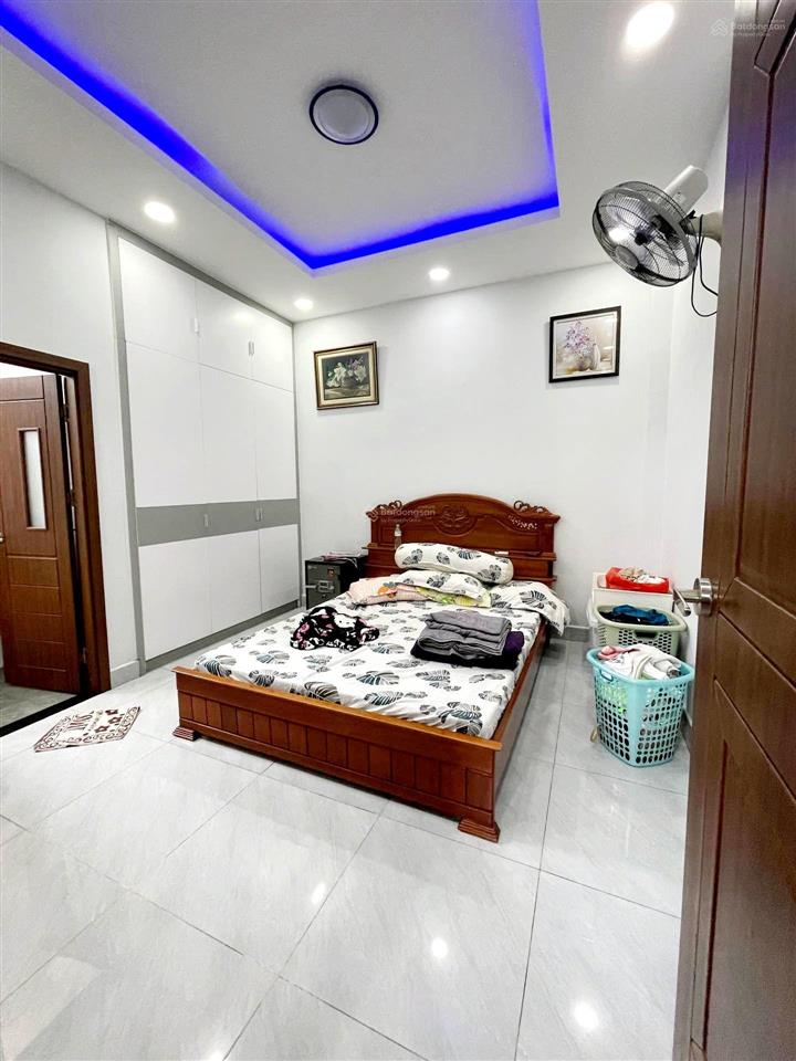 Chủ cực gấp bán trả nợ giảm liền 1,3 tỷ phan huy ích nhà mới btct ở ngay  xe tải vi vu  sân rộng
