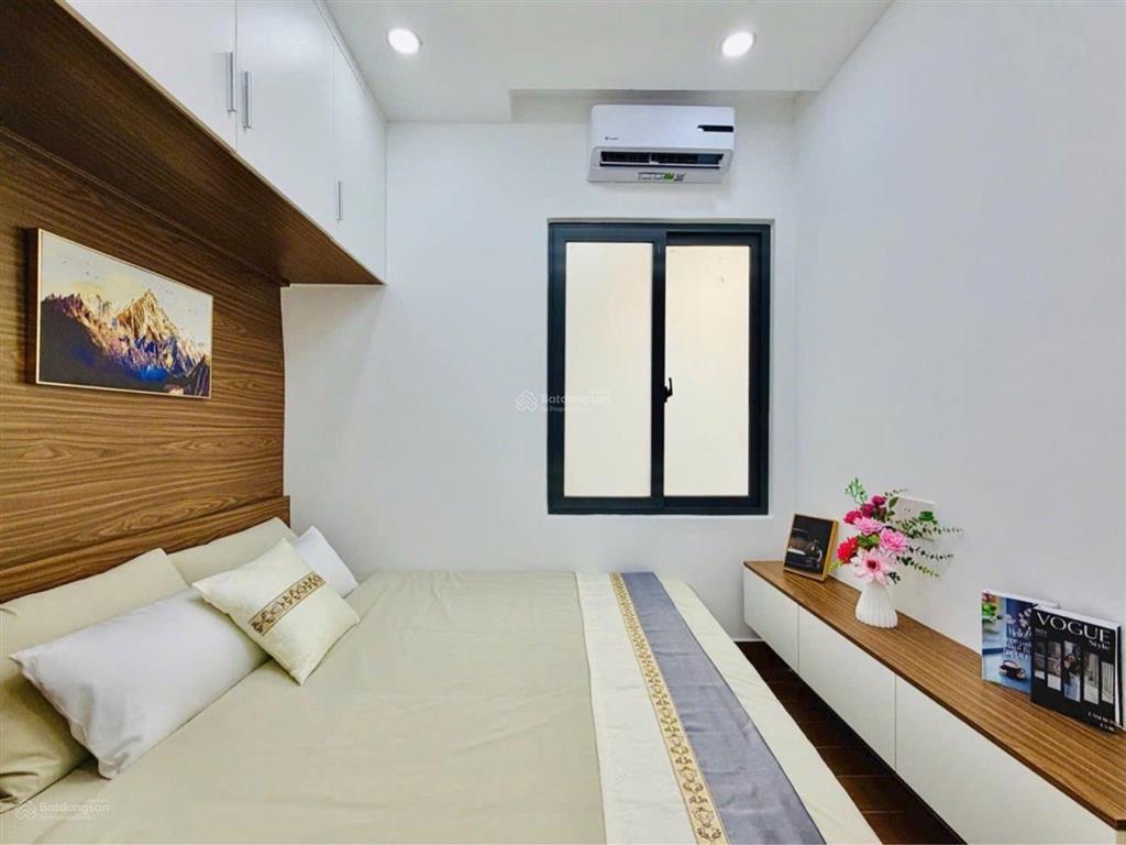 Giảm mạnh hơn 1tỷ chỉ còn hơn 8tỷ x...nhà xây mới 5x18 có thang máy đường quang trung,p8 gò vấp