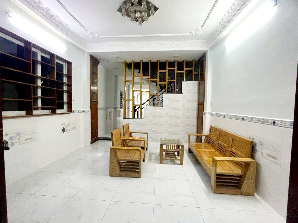 Nhà btct đường cây trâm  5 pn  hxh  lô góc thoáng  87m2  sân để xe