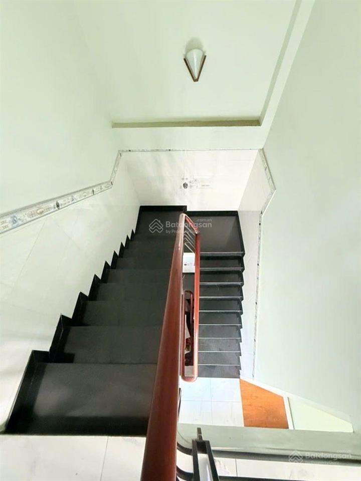 Nhà btct đường cây trâm  5 pn  hxh  lô góc thoáng  87m2  sân để xe